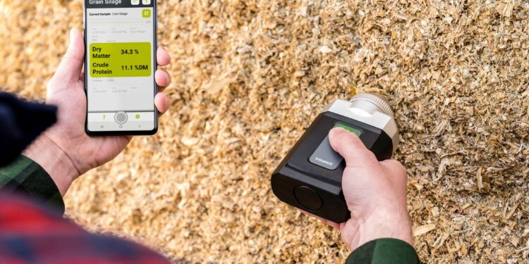 Công nghệ lập công thức NIR tăng tính bền vững của ngành TACN